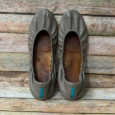 Tieks Taupe Flats