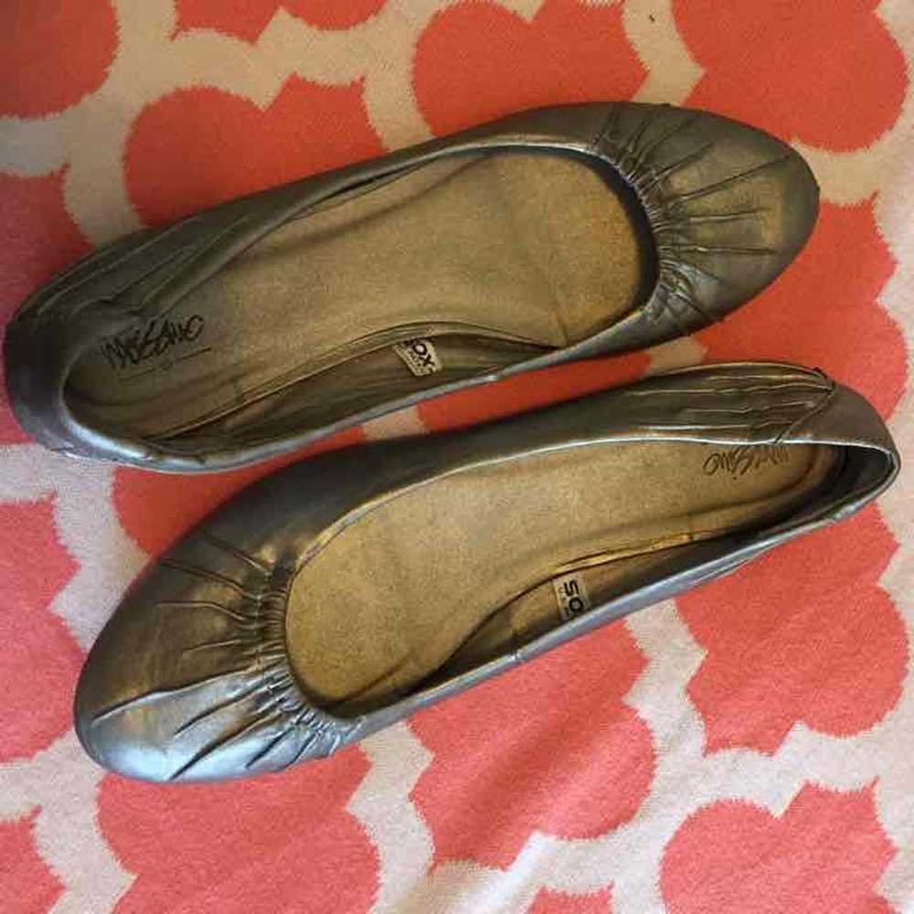 Bronze metallic flats - image 1