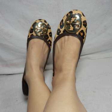 Tory Burch Haircalf Flat  sz 8. M