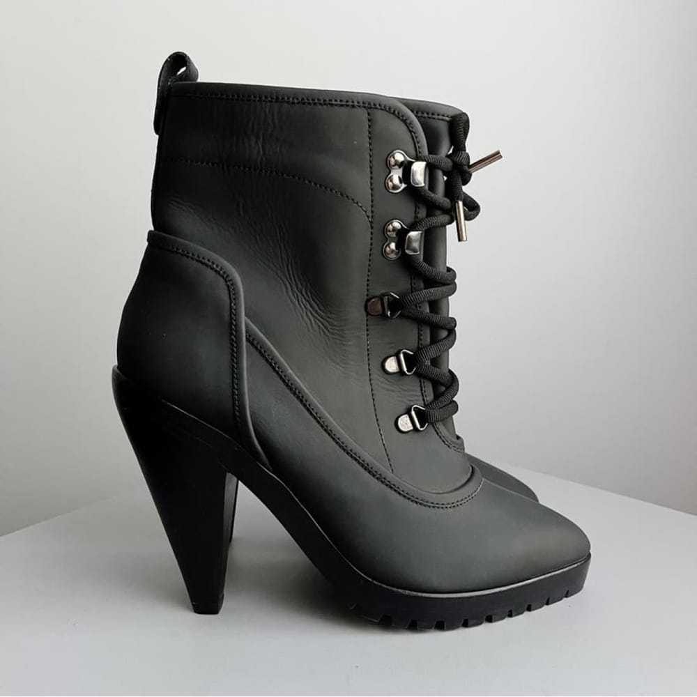 Veronica Beard Leather boots - image 4