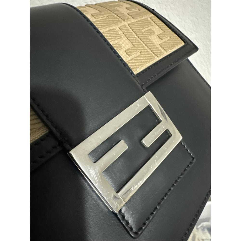 Fendi Baguette leather crossbody bag - image 5